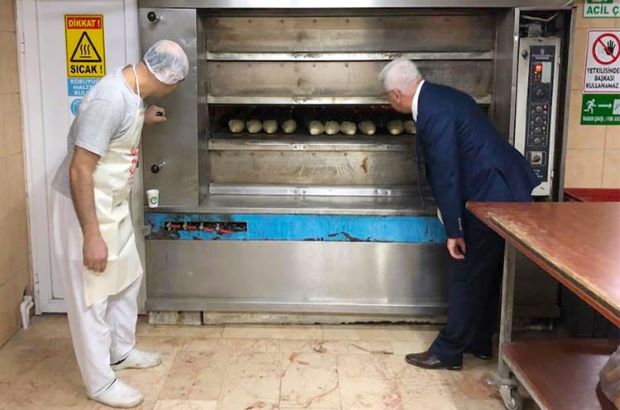 Belediye Başkanımız Sayın Rasim YÜKSEL, Velimeşe´deki Halk Ekmek Fırınımızı ziyaret etti.